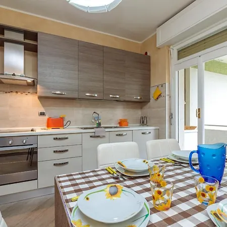 Daire Casa Di Luciano Few Minutes From Sea Sanremo